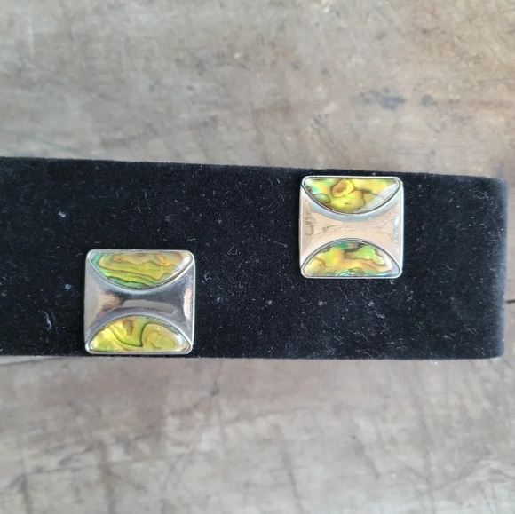 Vintage Shell  and Silver Earrings - Picture 2 of 7